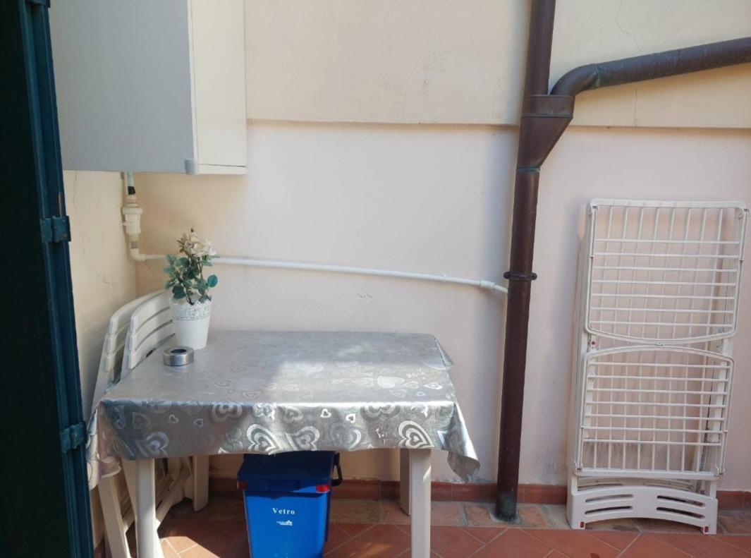 Bilocale Centro Storico Pesaro Exterior foto